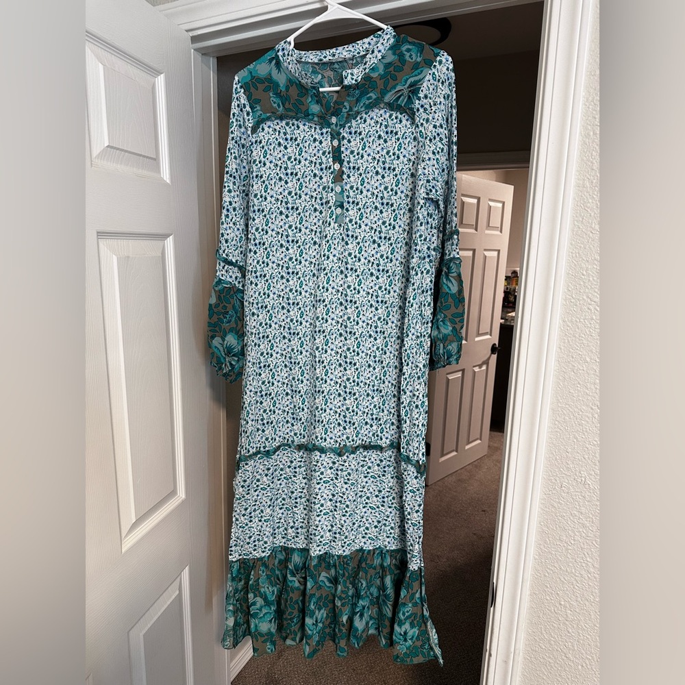 R. Vivimos Elegant Green Patterned Maxi Dress